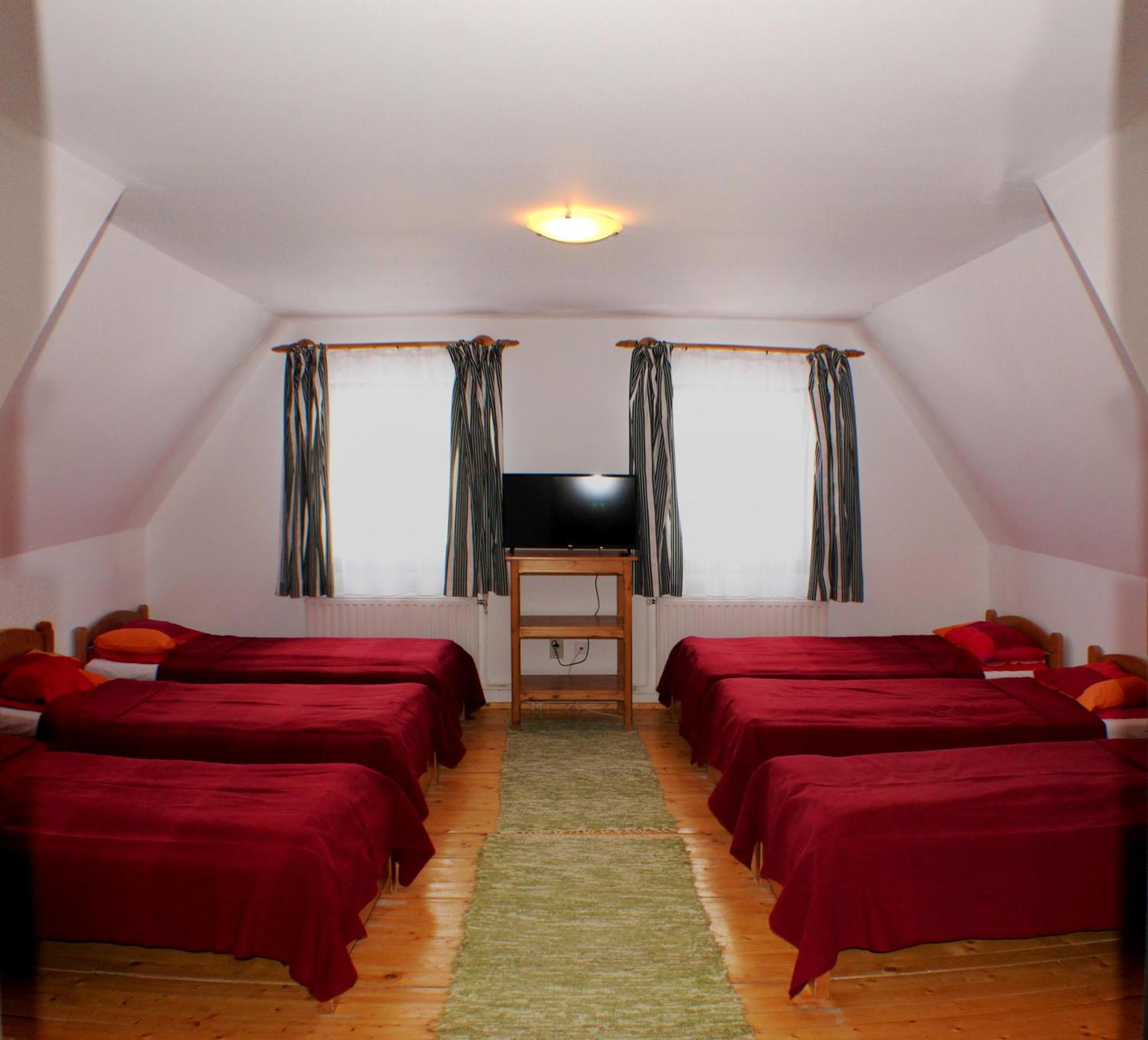 Sugo Panzio Madarasi Hargita Hotel Izvoare  Eksteriør billede