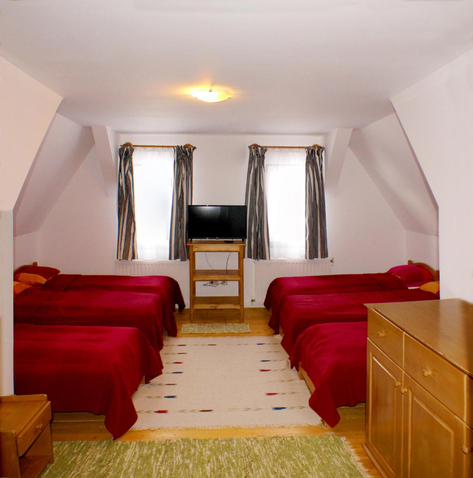 Sugo Panzio Madarasi Hargita Hotel Izvoare  Eksteriør billede